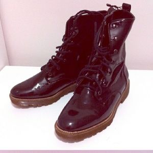 Zara military style size 6 shiny boots